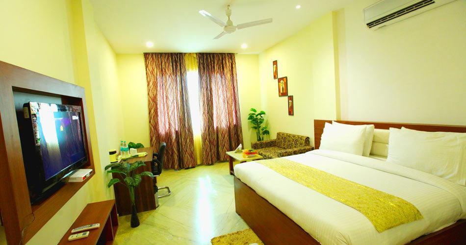 Hotel O Tajway 2*